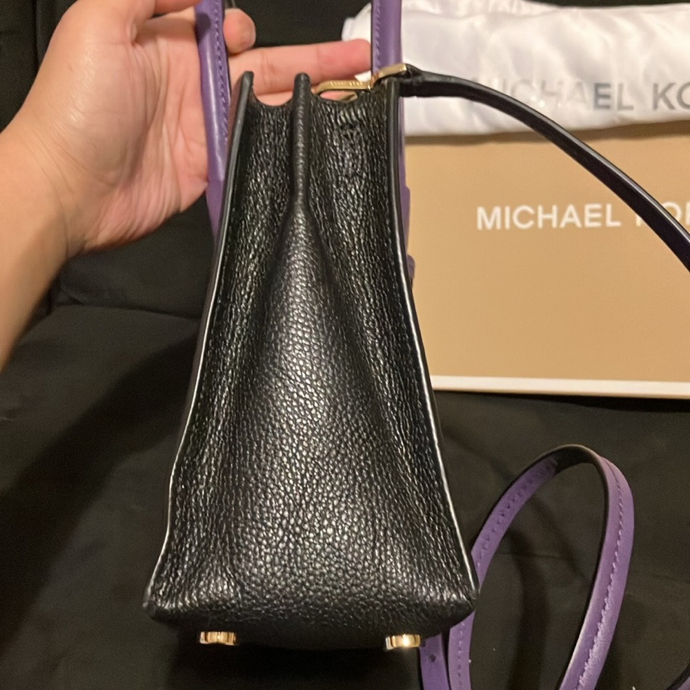 Michael Kors bag - Picture 14 of 17